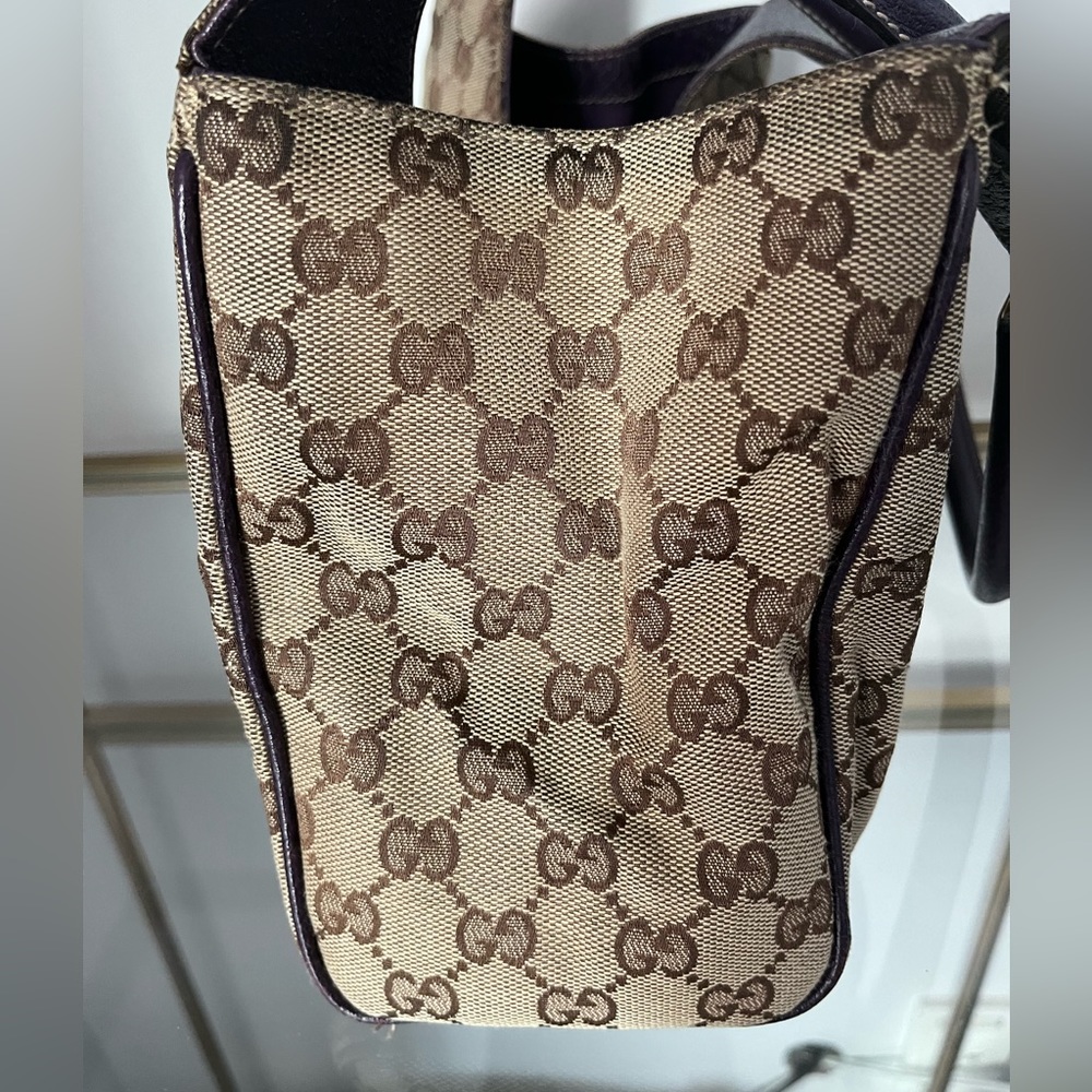 Gucci Brown Monogram Canvas Shoulder Bag with purple Leather Trim - Picture 6 of 11